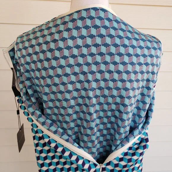 NWT St John Blue/White geomietric cube sweater dress - Picture 9 of 10